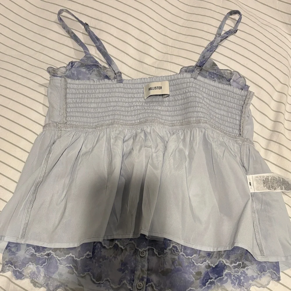 Hollister Women's Lavender Floral Camisole - Picture 6 of 7